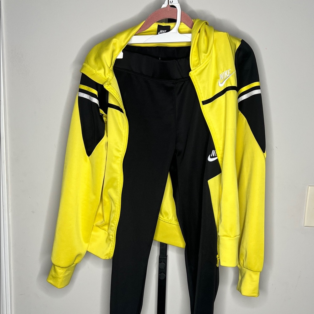 Nike Women's Black and Yellow Activewear Set